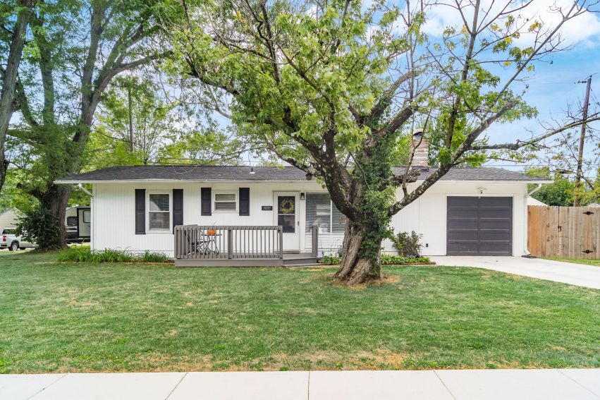 3835 Fayette Drive